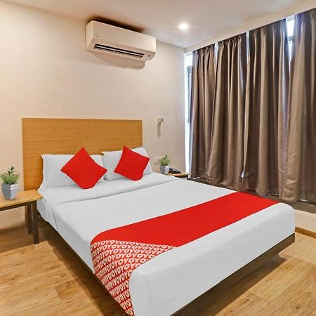 Hotel Oyo Townhouse 251 Richmond Circle Bengaluru Zewnętrze zdjęcie