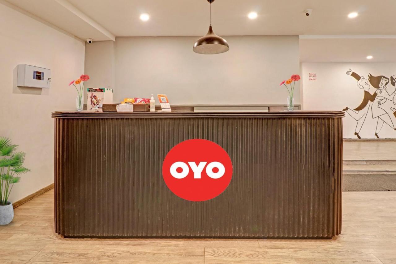 Hotel Oyo Townhouse 251 Richmond Circle Bengaluru Zewnętrze zdjęcie